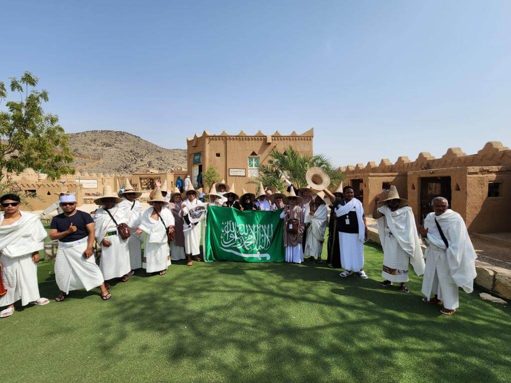 Paket Umroh Murah Tombo Ati Tour – Solusi Hemat untuk Perjalanan Ibadah Anda