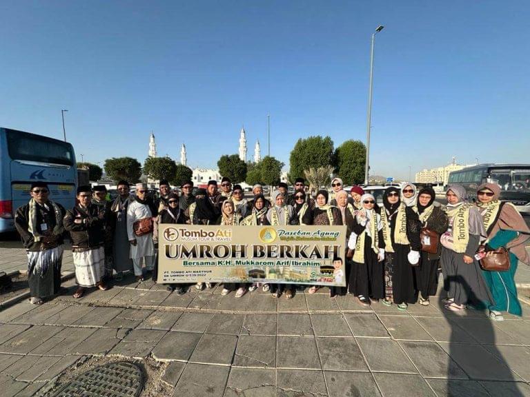 Tombo Ati Tour 41 Umroh Berkah tomboatitour