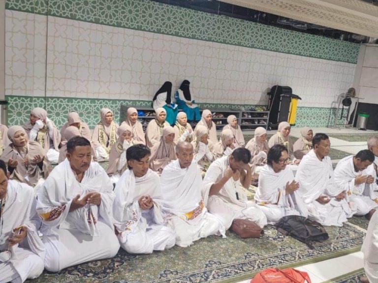 Tombo Ati Tour 40 umrohakbar2025murah